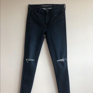 American Eagle Dark High Rise Jegging Ripped Knee